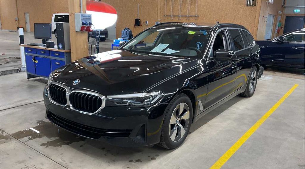 Image of BMW 520