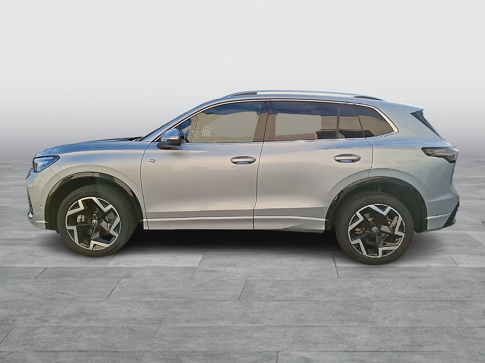 Fahrzeugabbildung Volkswagen Tiguan TDI R-Line DSG 4M Standhzg. Matrix Navi A