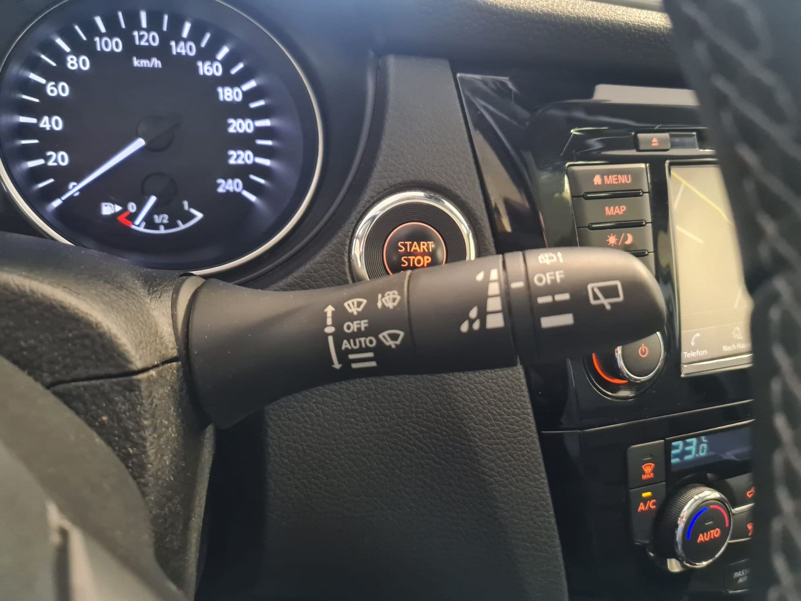 Fahrzeugabbildung Nissan Qashqai Akari / VOLLLEDER / LED / KAMERA
