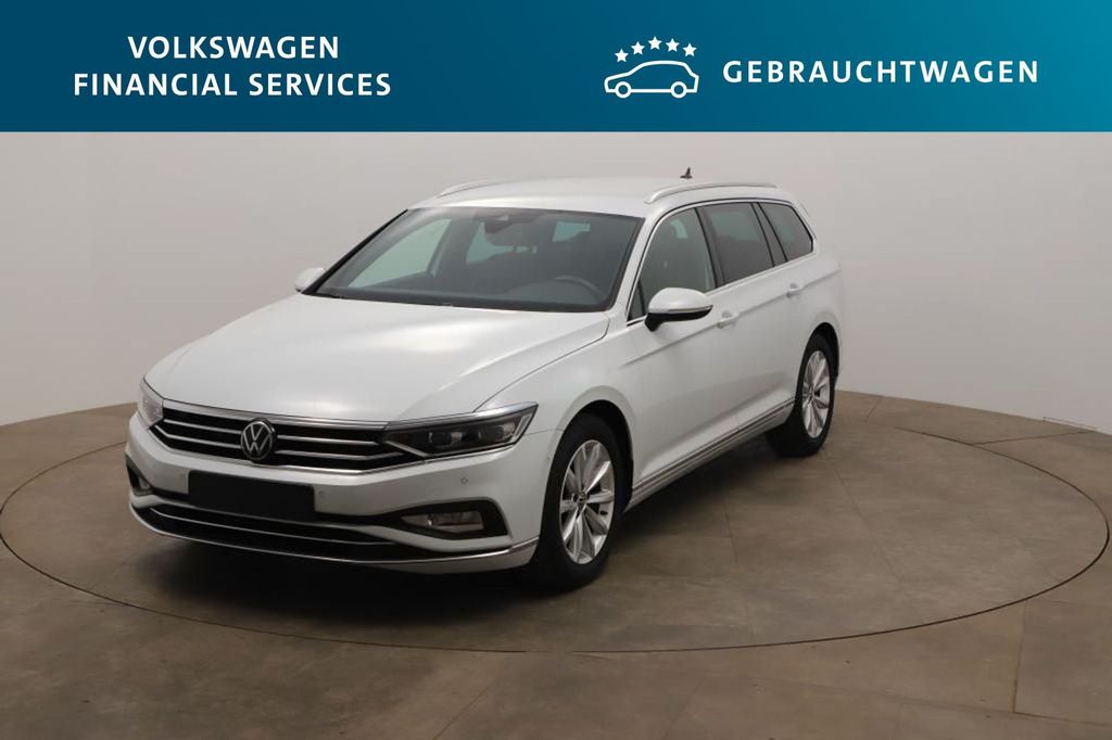 Volkswagen Passat Variant Elegance 2.0 TDI SCR AHK*PDC*RFK