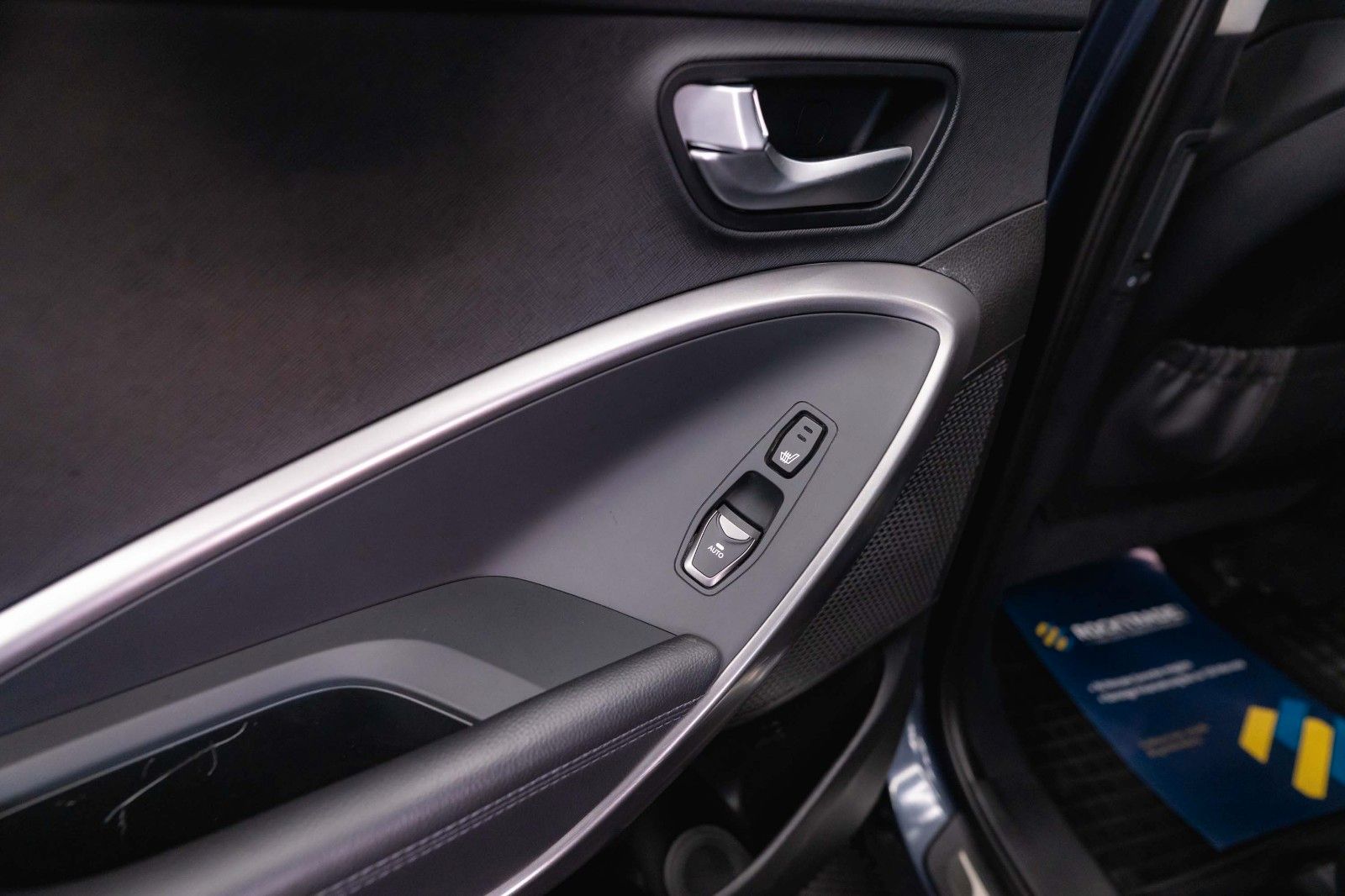 Fahrzeugabbildung Hyundai Santa Fe Premium 4WD *Panorama*Bi-Xenon*TÜV NEU*