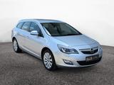 Opel Astra J Sports Tourer Inno. 1.4T Aut. Navi,Xenon - Opel Astra: J Sport