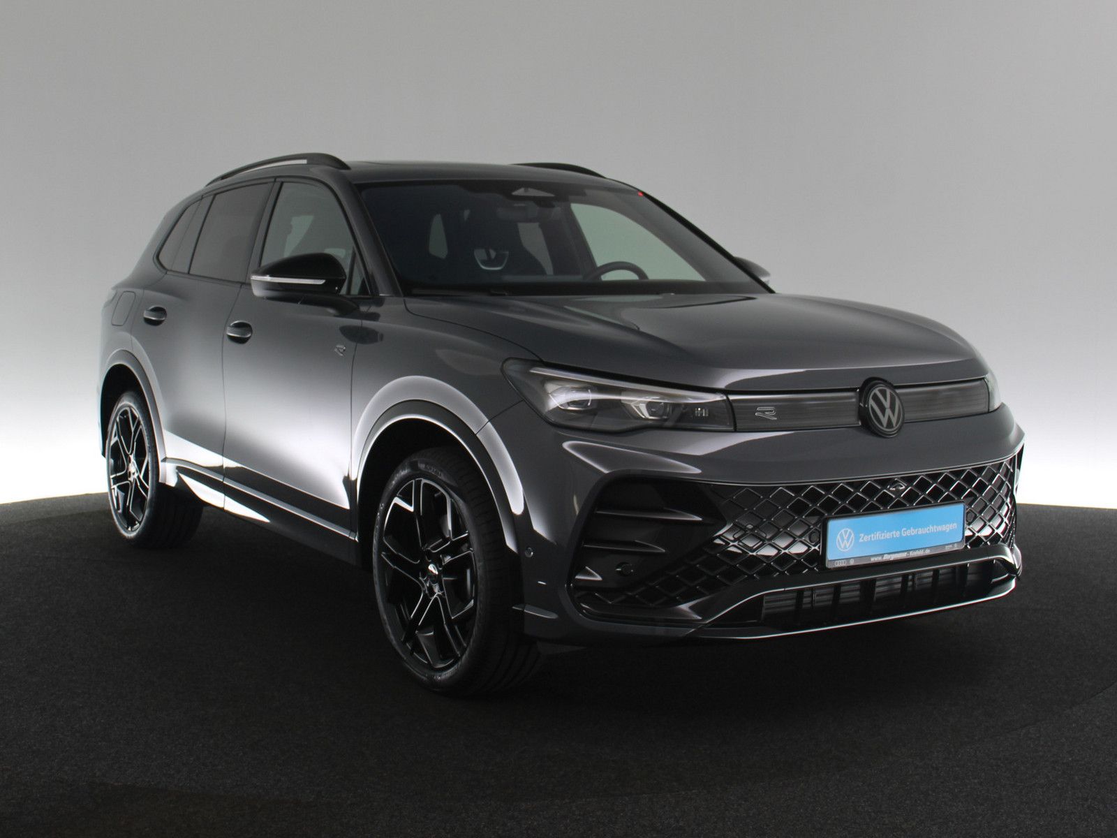 Volkswagen Tiguan 2.0 TSI R-Line 4Motion AHK 360° PANO HUD foto 3