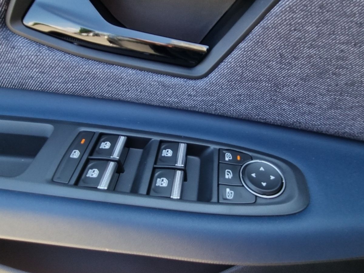 Fahrzeugabbildung Renault R 4 E-Tech Techno "plein sud" 150 Comfort Range