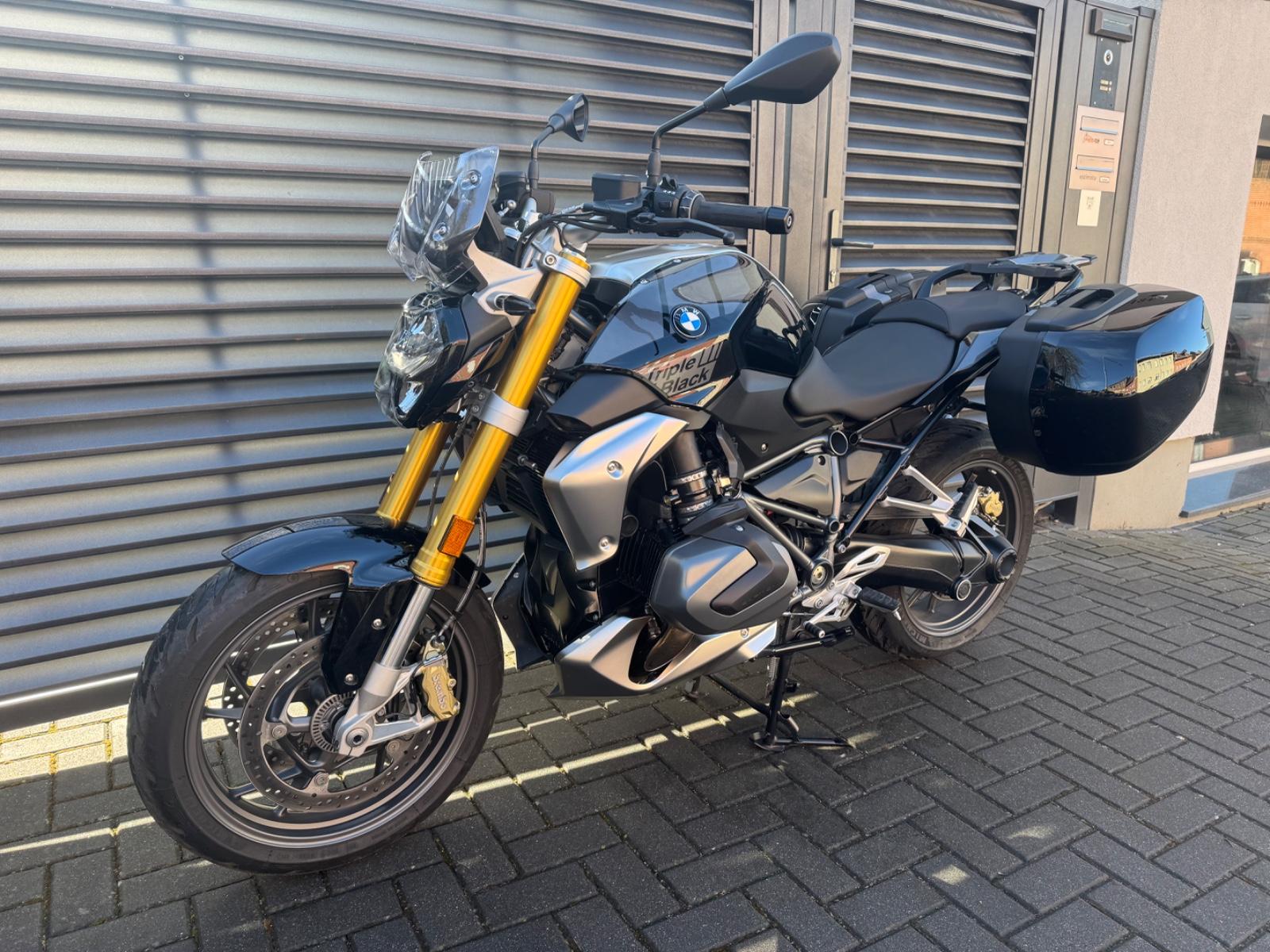 BMW R 1250r Triple Black nur 4335 km | Koffer