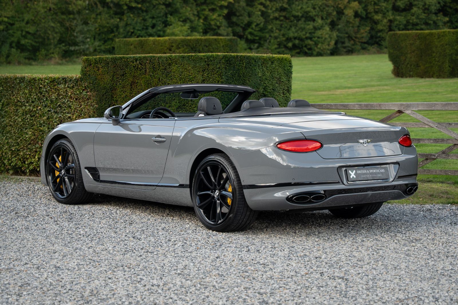 Bentley Continental GTC V8 imagem 2