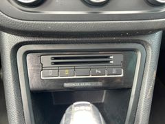 Fahrzeugabbildung Volkswagen Sharan 1.4 TSI Comfortline DSG Standhzng AHK 7Si