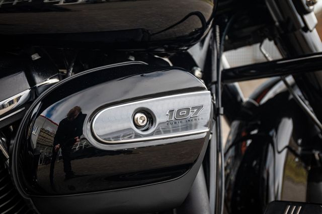 Fahrzeugabbildung Harley-Davidson STREET GLIDE SPECIAL FLHXS