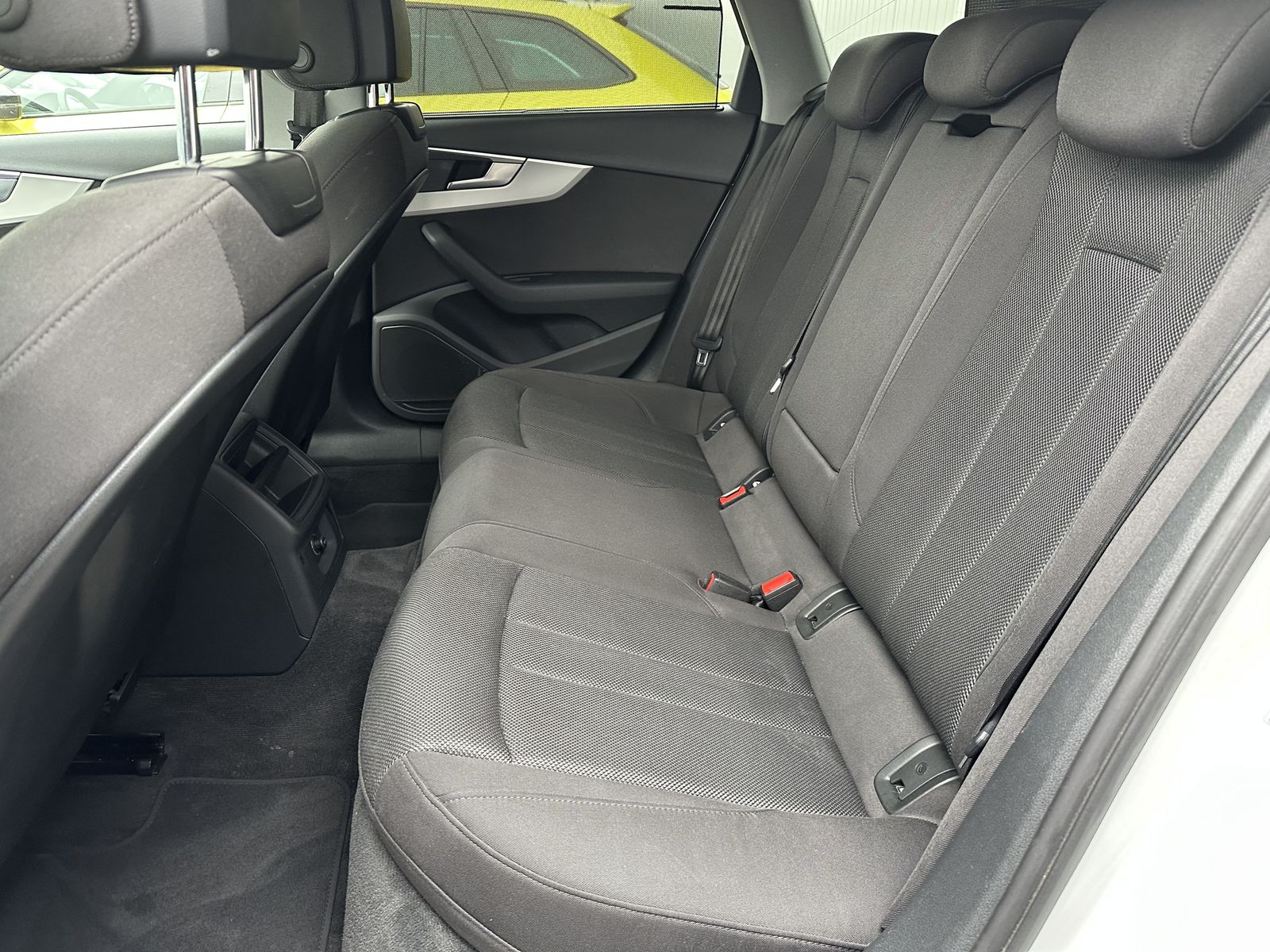 Fahrzeugabbildung Audi A4 Avant 40 TDI Quattro Aut. NAV+LED+KAMERA+18ZO
