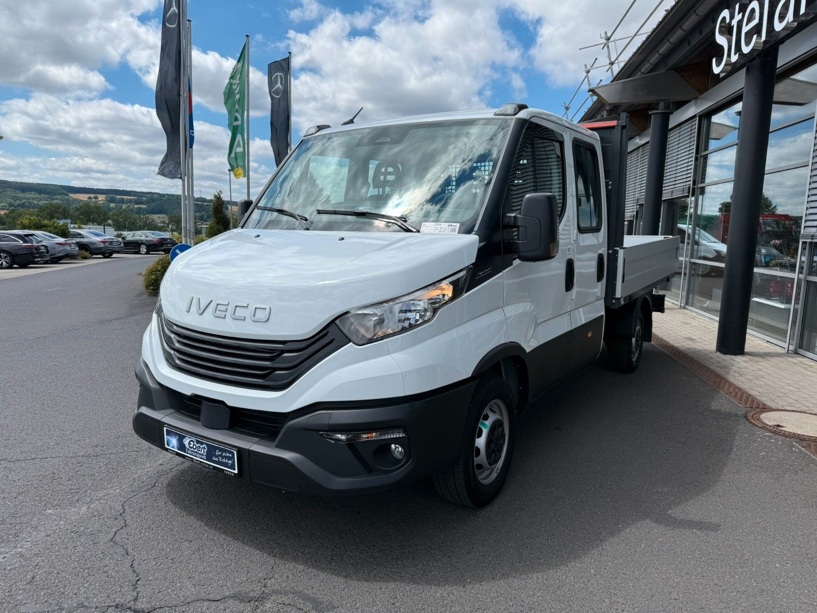 Fahrzeugabbildung Iveco Daily 35S14 D Pritsche *R 3.450* AHK