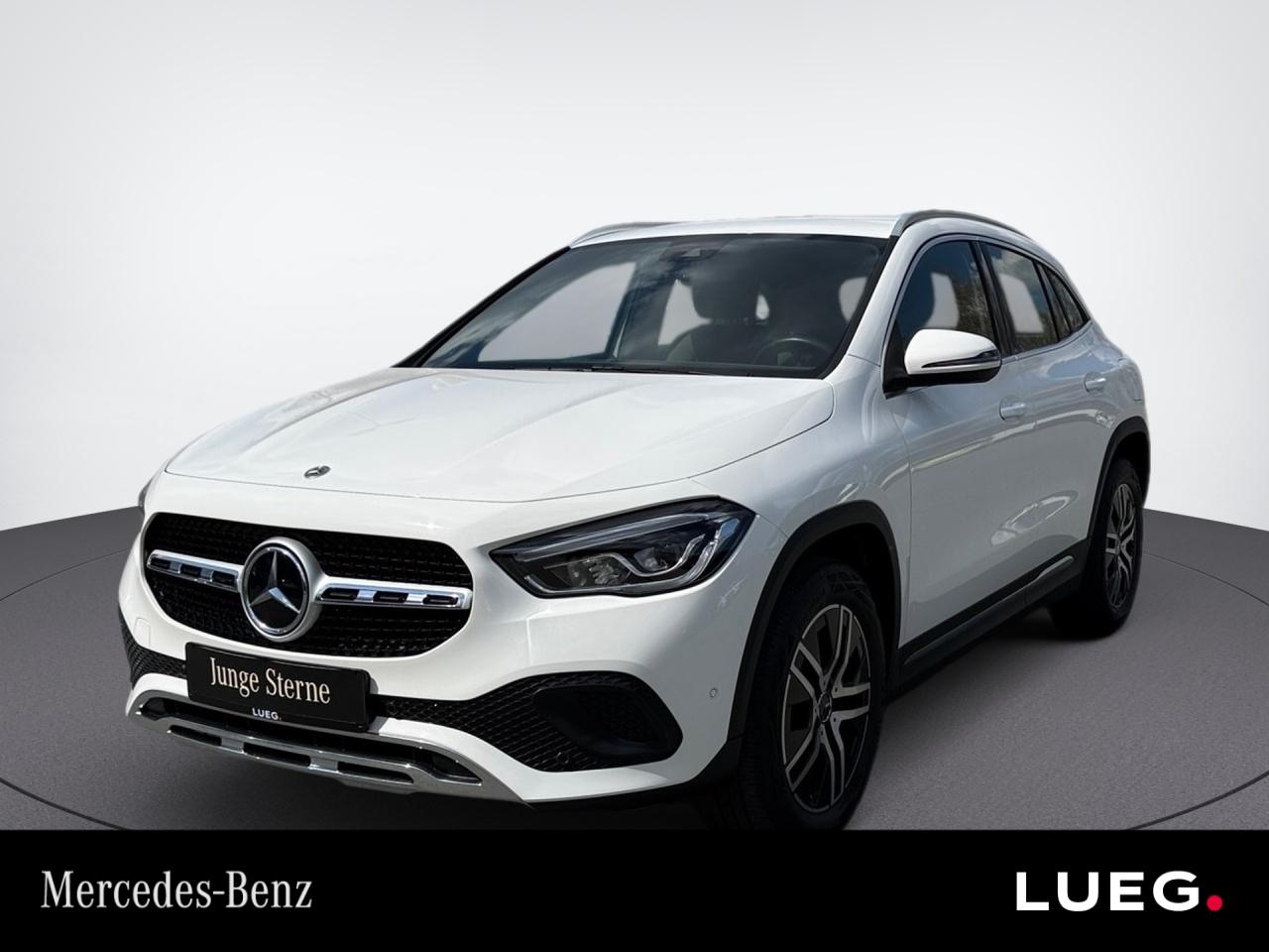 Mercedes-Benz GLA 200 PROGRESSIVE+AHK+RÜCKFKAM+KLIMAAUT+AMBIEN