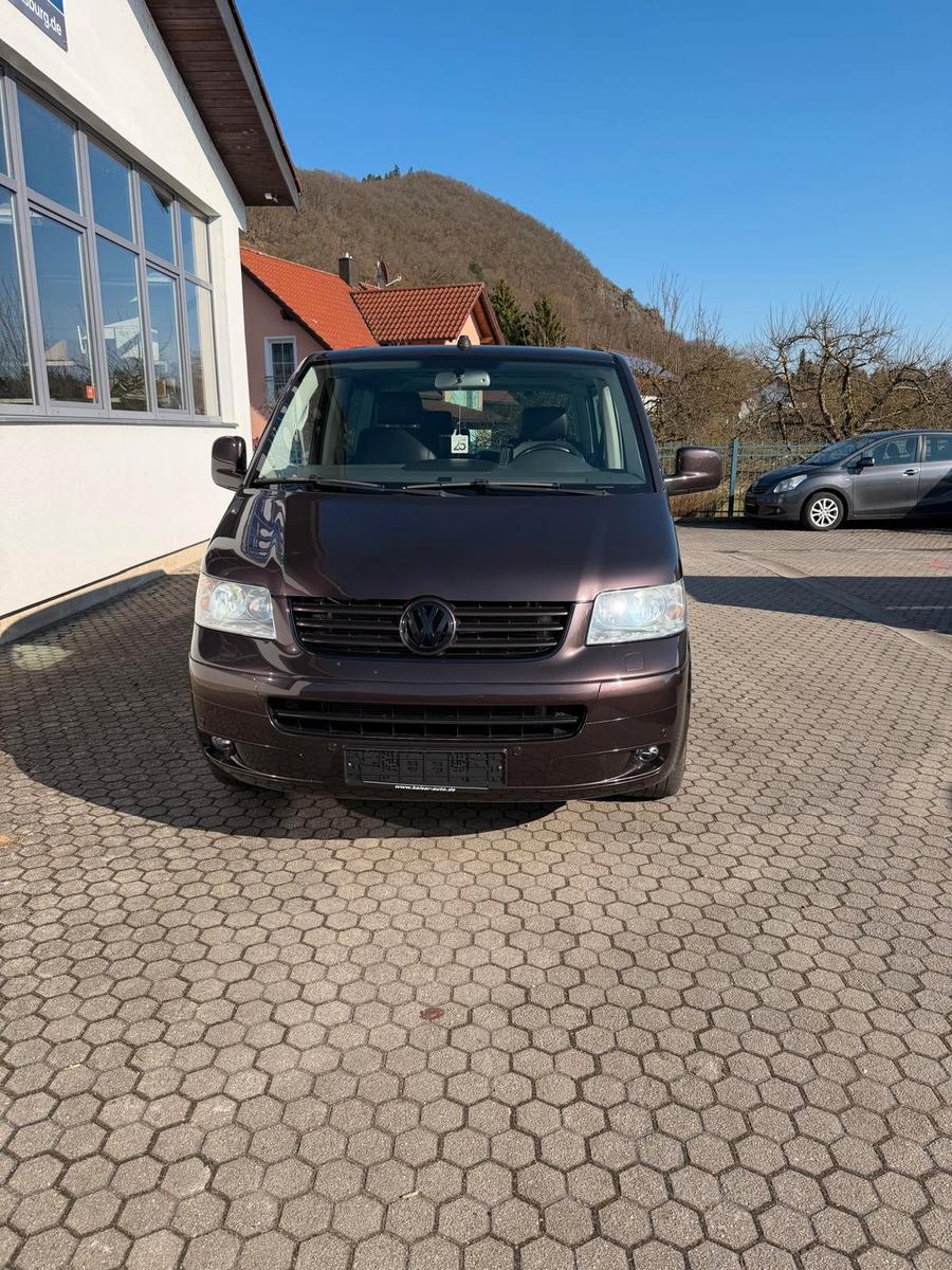 Volkswagen T5 Transporter Bus Multivan Highline