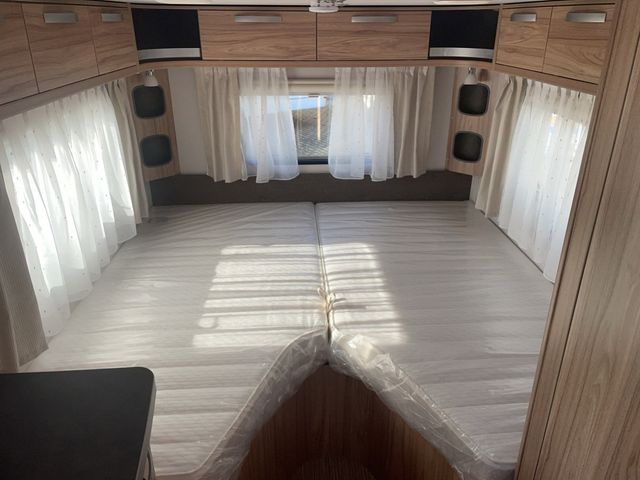 HYMER  ERIBA  HYMERCAR ERIBA Feeling 442