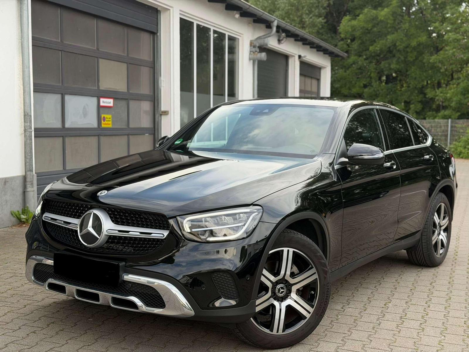 Mercedes-Benz GLC 220 4Matic*Leder*Kamera*Ambiente*ACC*LED*uvm