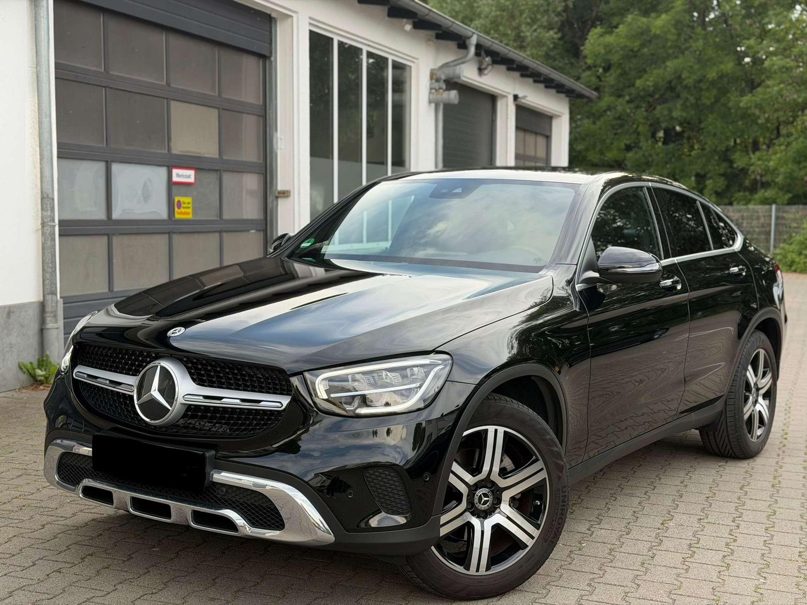 MERCEDES-BENZ GLC 220 4Matic*Leder*Kamera*Ambiente*ACC*LED*uvm