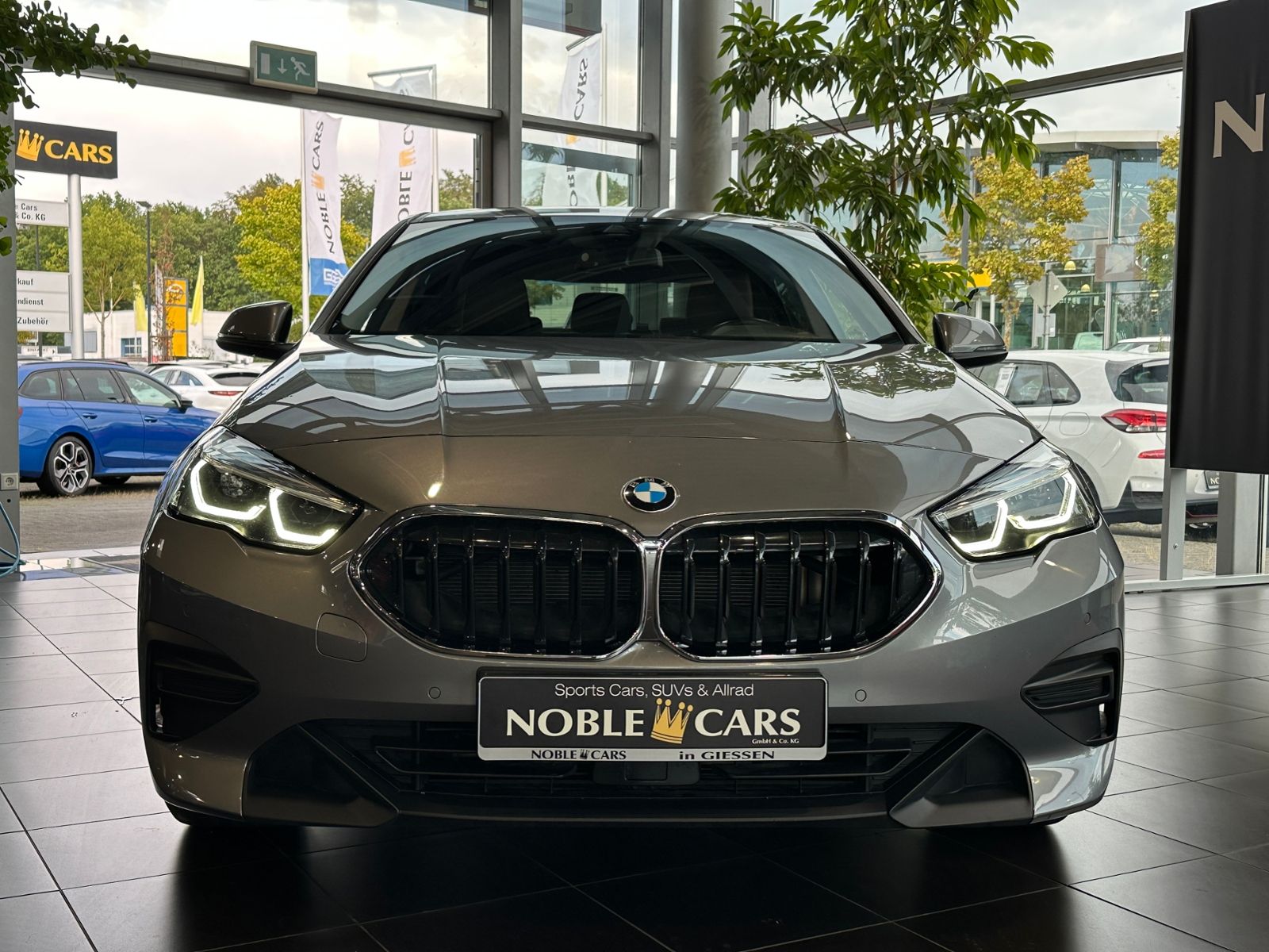 Fahrzeugabbildung BMW 218i Gran Coupe Advantage AHK LED ACC NAVI