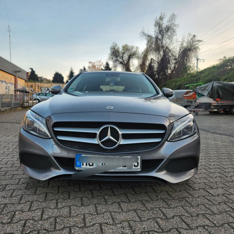Image of Mercedes-Benz C 220