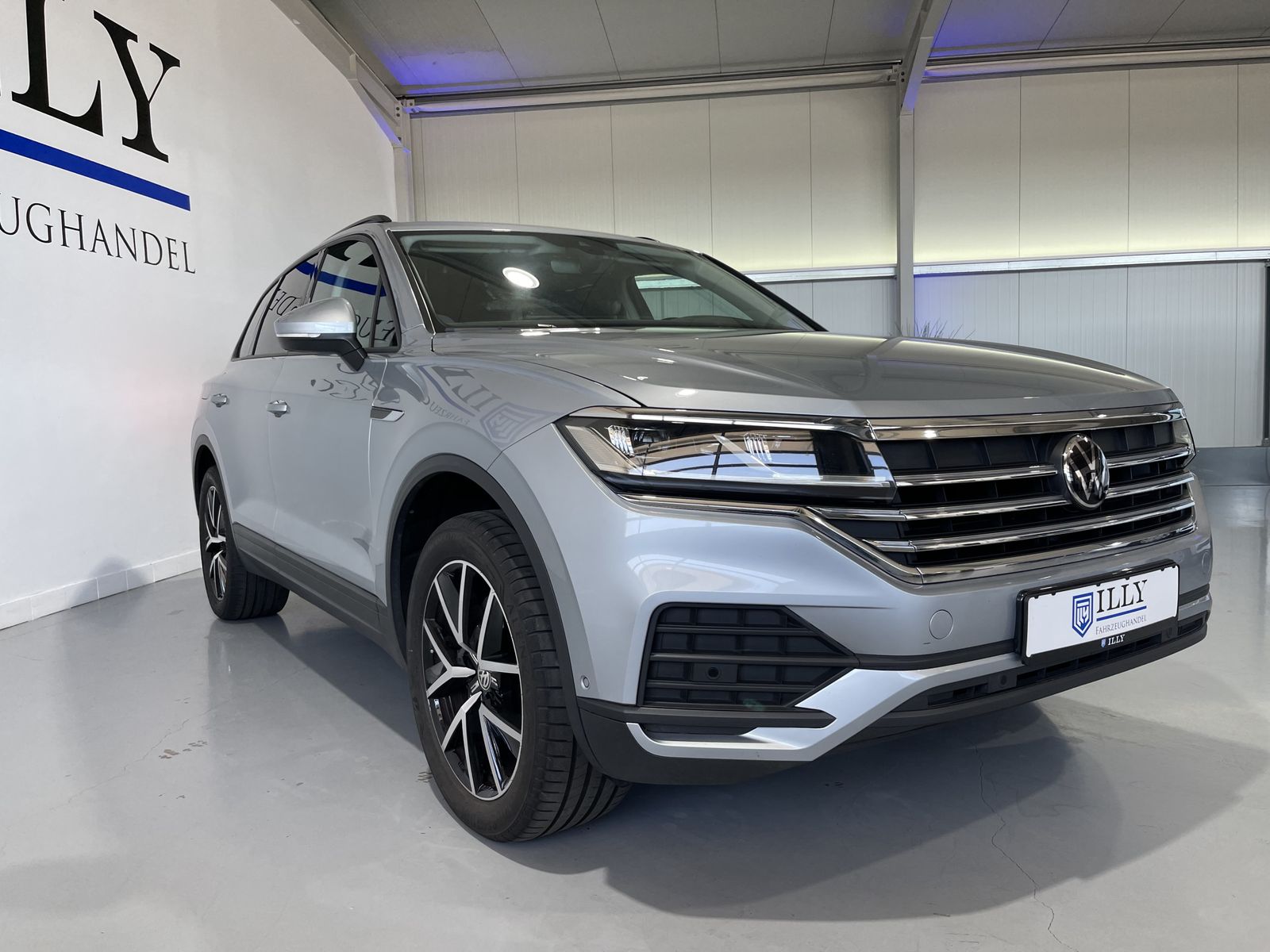 Fahrzeugabbildung Volkswagen Touareg 3.0 TDI*4Motion*AHK*Leder*Digital*Cam*