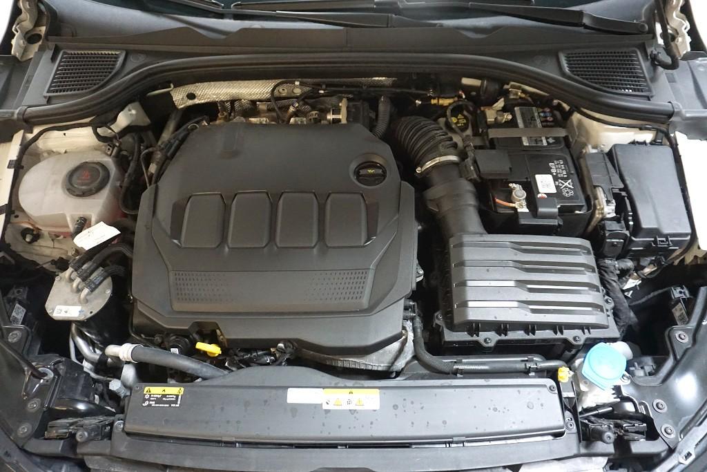 Volkswagen Golf 8 2.0TDI DSG Active Virtual AHK Pano ACC, миниатюра 15