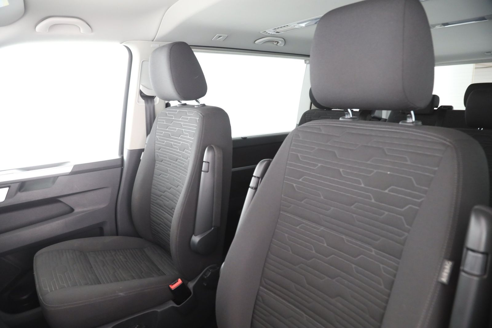 Volkswagen T6.1 Multivan TDI COMFORTLINE | LED | NAVI | AHK foto 12