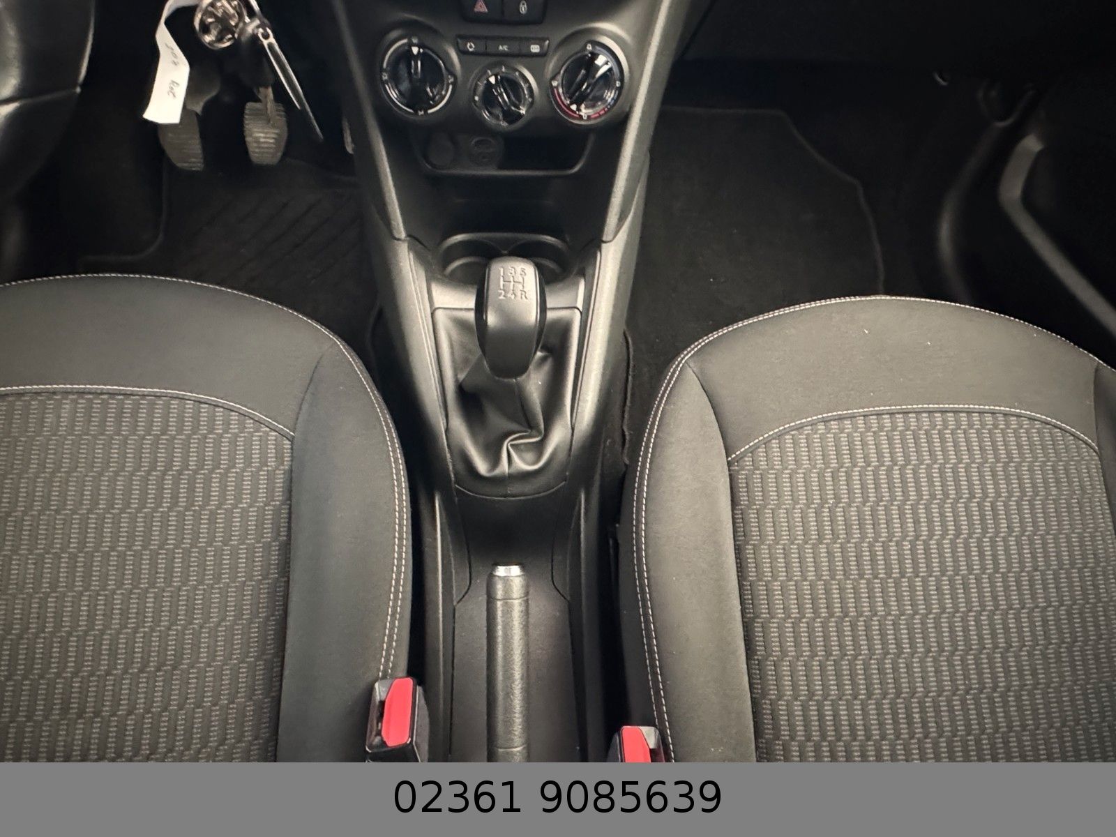 Fahrzeugabbildung Peugeot 208 Active Klima/Shz/Tempomat/Neue Allweterreife