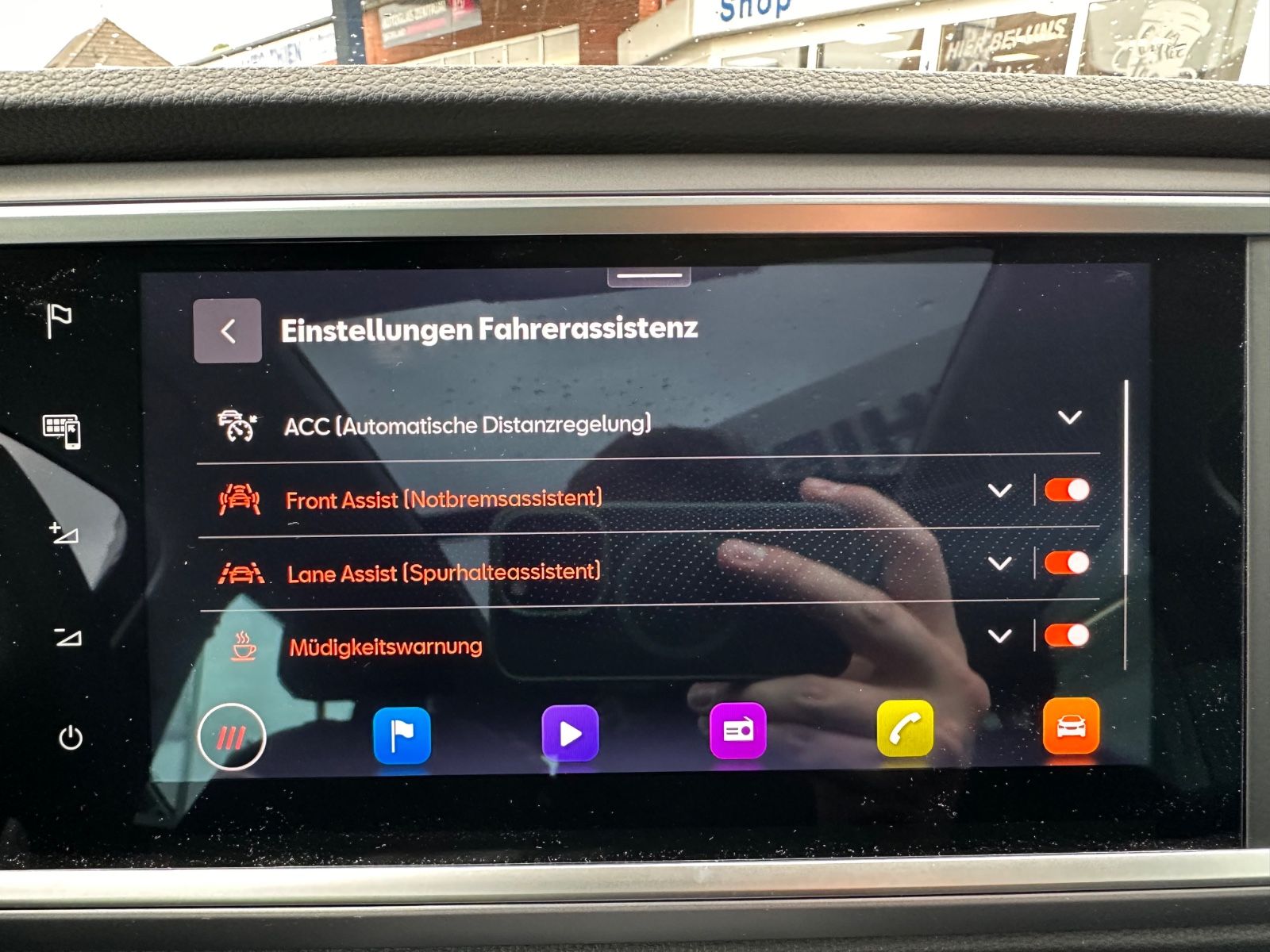 Fahrzeugabbildung SEAT Ateca FR 2.0 TDI DSG Pano/AHK/Navi/LED/ACC