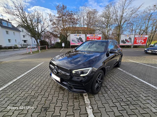 Mercedes-Benz GLC 220 d 4MATIC LED 2xAMG-Line Pano AHK ACC