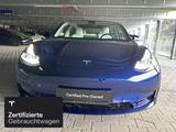 Tesla Model 3 Rear-Wheel Drive - blaue Tesla Model 3