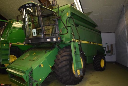 John Deere 2064