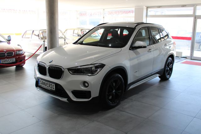 BMW X1 xDrive20d SPORTPAKET LEDER NAVI LED PANORAMA