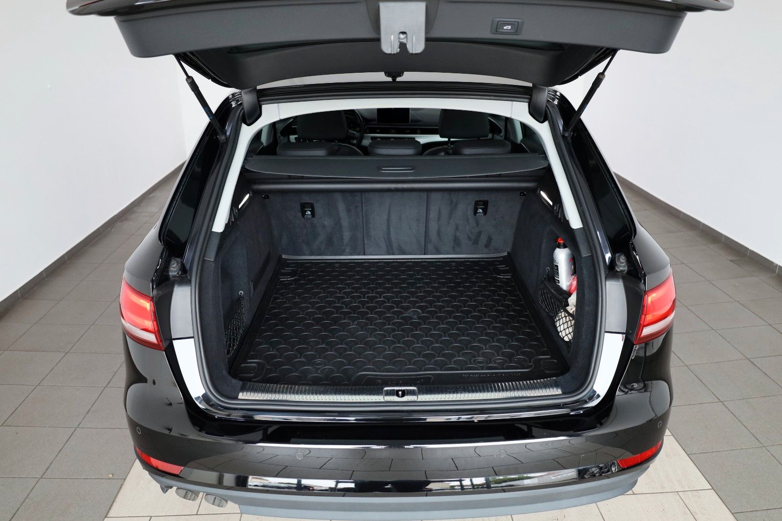 Fahrzeugabbildung Audi A4 Avant Leder,Navi,Xenon,Panorama,SH,Bang&O
