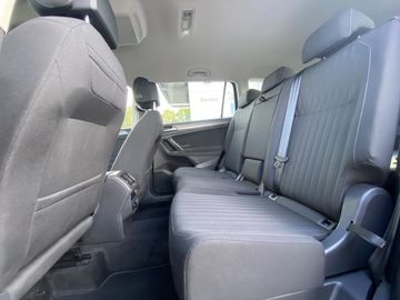 Volkswagen Tiguan Allspace - 11