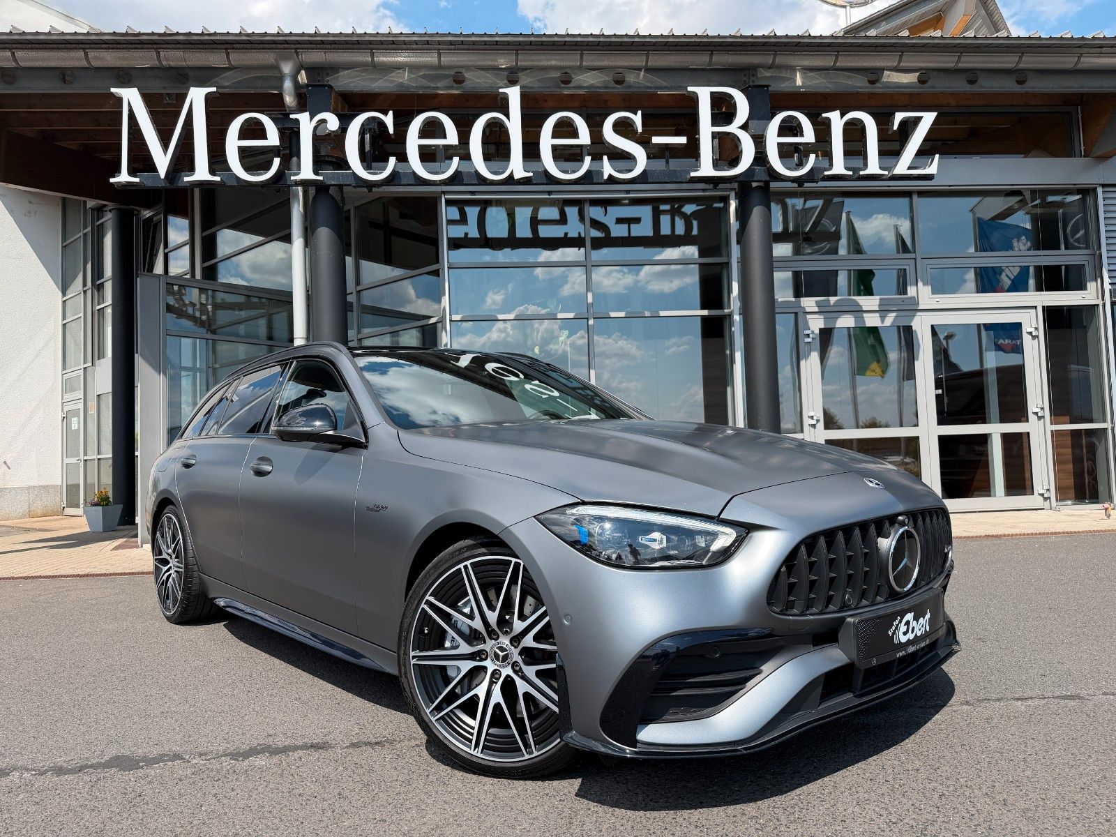 Fahrzeugabbildung Mercedes-Benz C 43 AMG T HUD+Pano+360°+StdH+Digital+Distr+20"