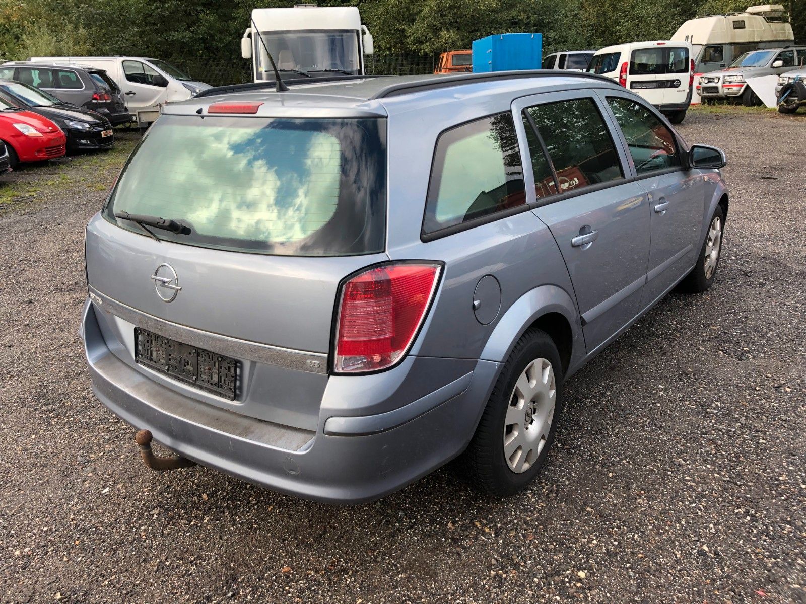 Fahrzeugabbildung Opel Astra H Caravan Innovation Hagelschaden