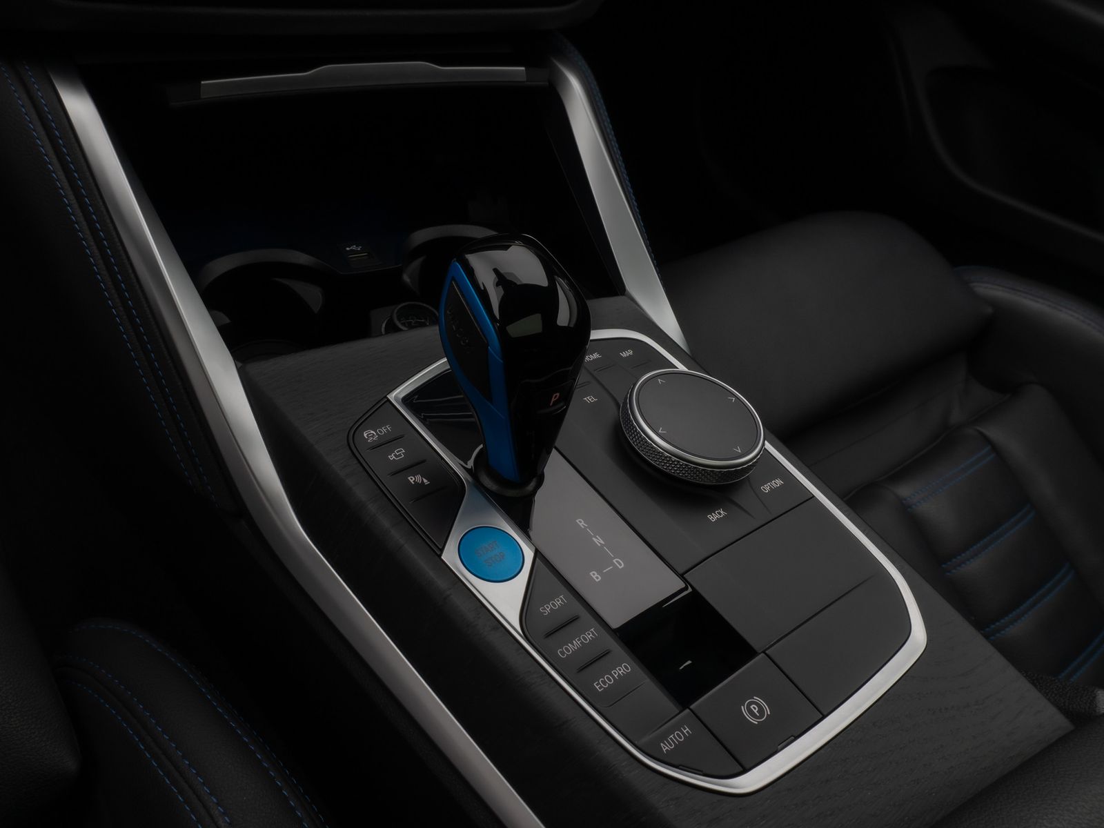 Fahrzeugabbildung BMW i4 M50 GranCoupé 360°Glasdach HUD DAB H/K 19Zoll
