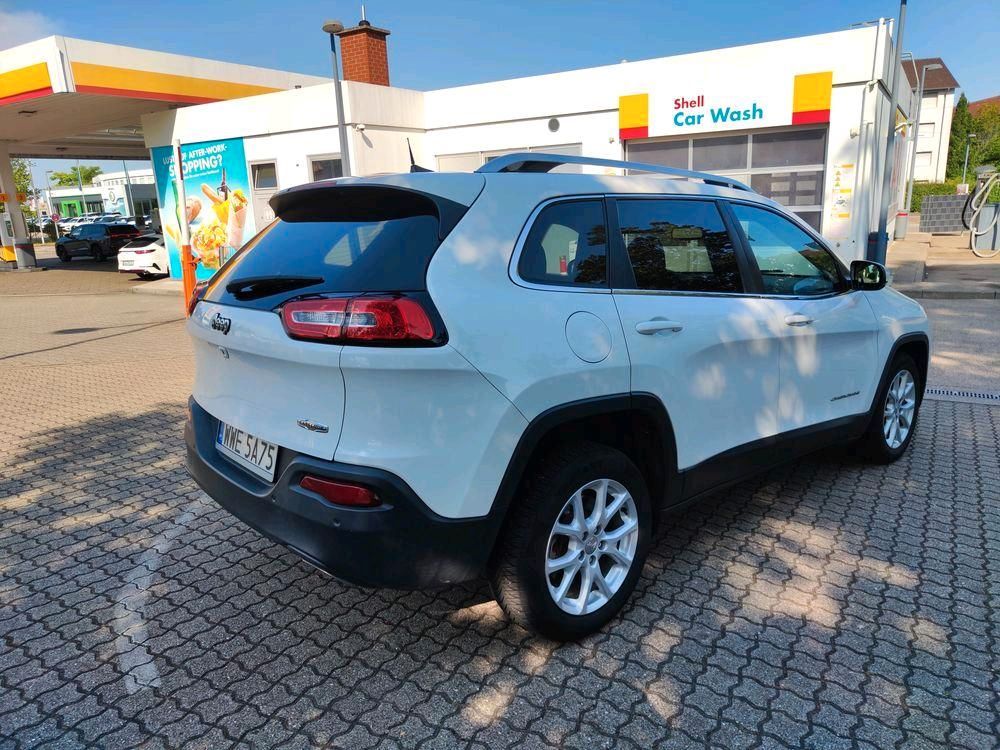 Image of Jeep Cherokee