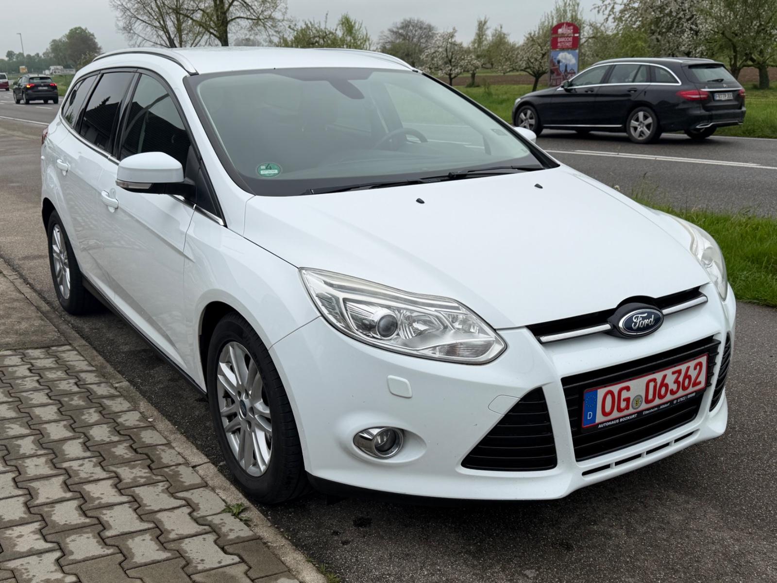 Ford Focus Turnier Titanium/AHK/KLIMA/TEMPO./TÜV NEU/