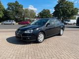 Volkswagen Jetta Freestyle Automatik AHK *KlimaAutom* - gebrauchte VW Jetta aus dem Jahr 2010