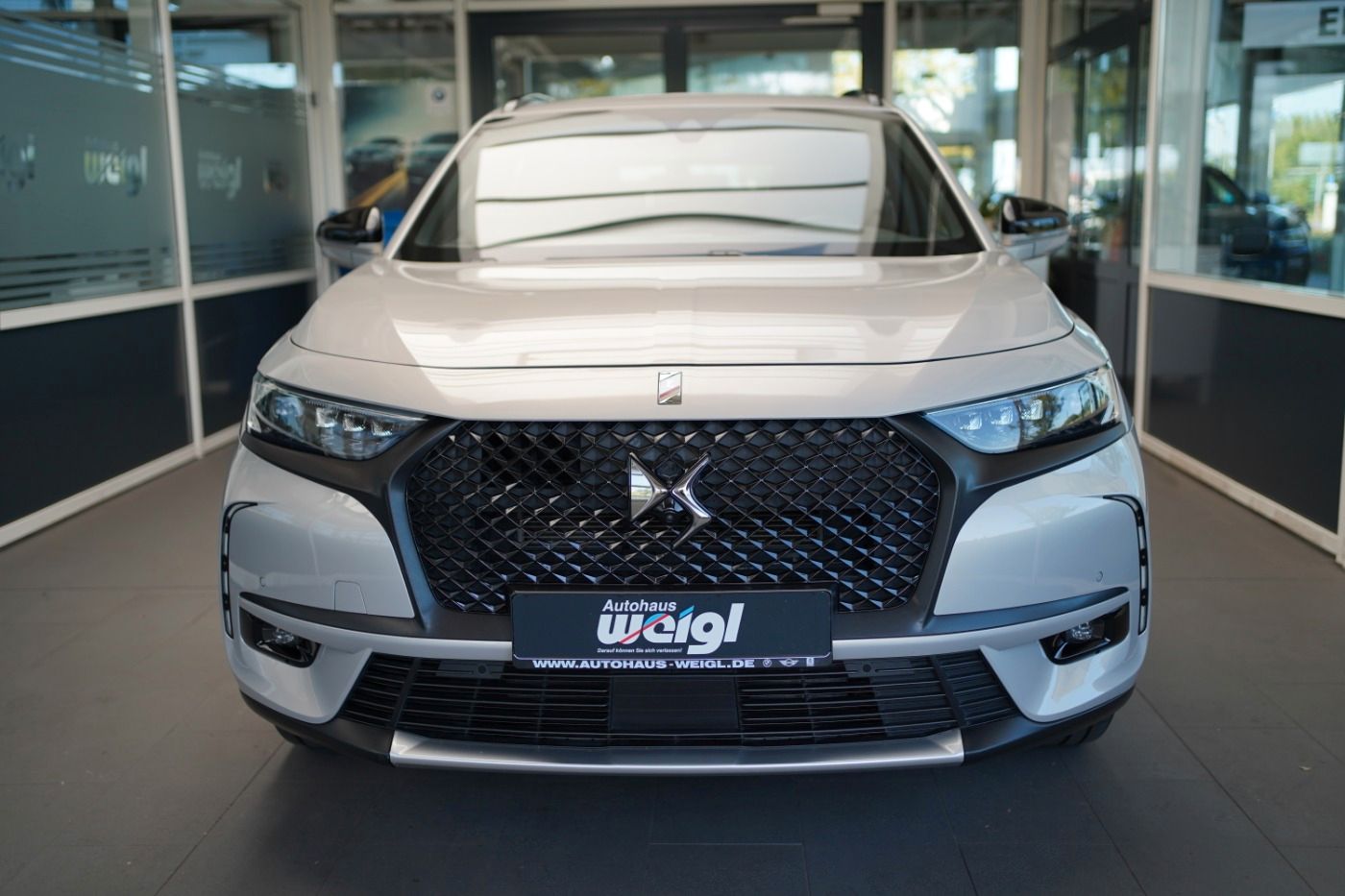Fahrzeugabbildung DS Automobiles DS7 Crossback E-Tense 225 Performance Line+
