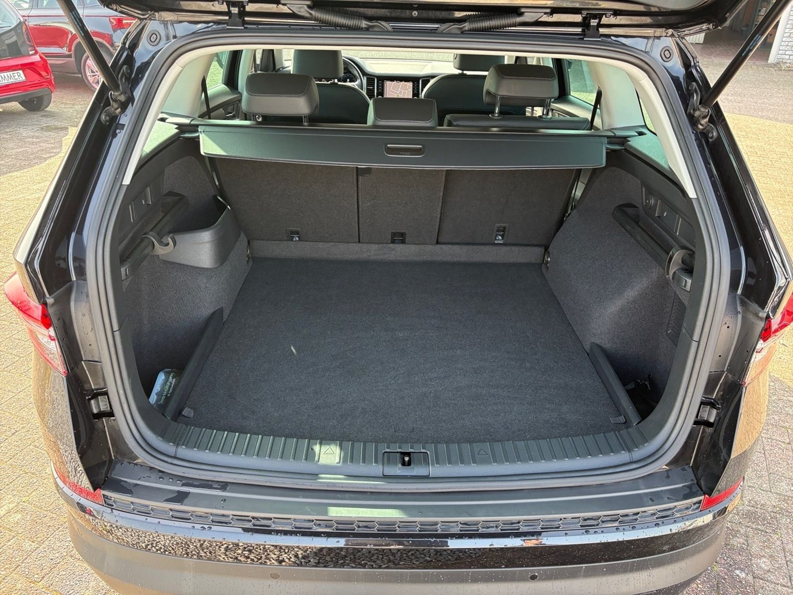 Skoda Kodiaq 1.5 TSI DSG STYLE +MATRIX +ACC +STHZ +RKA foto 15