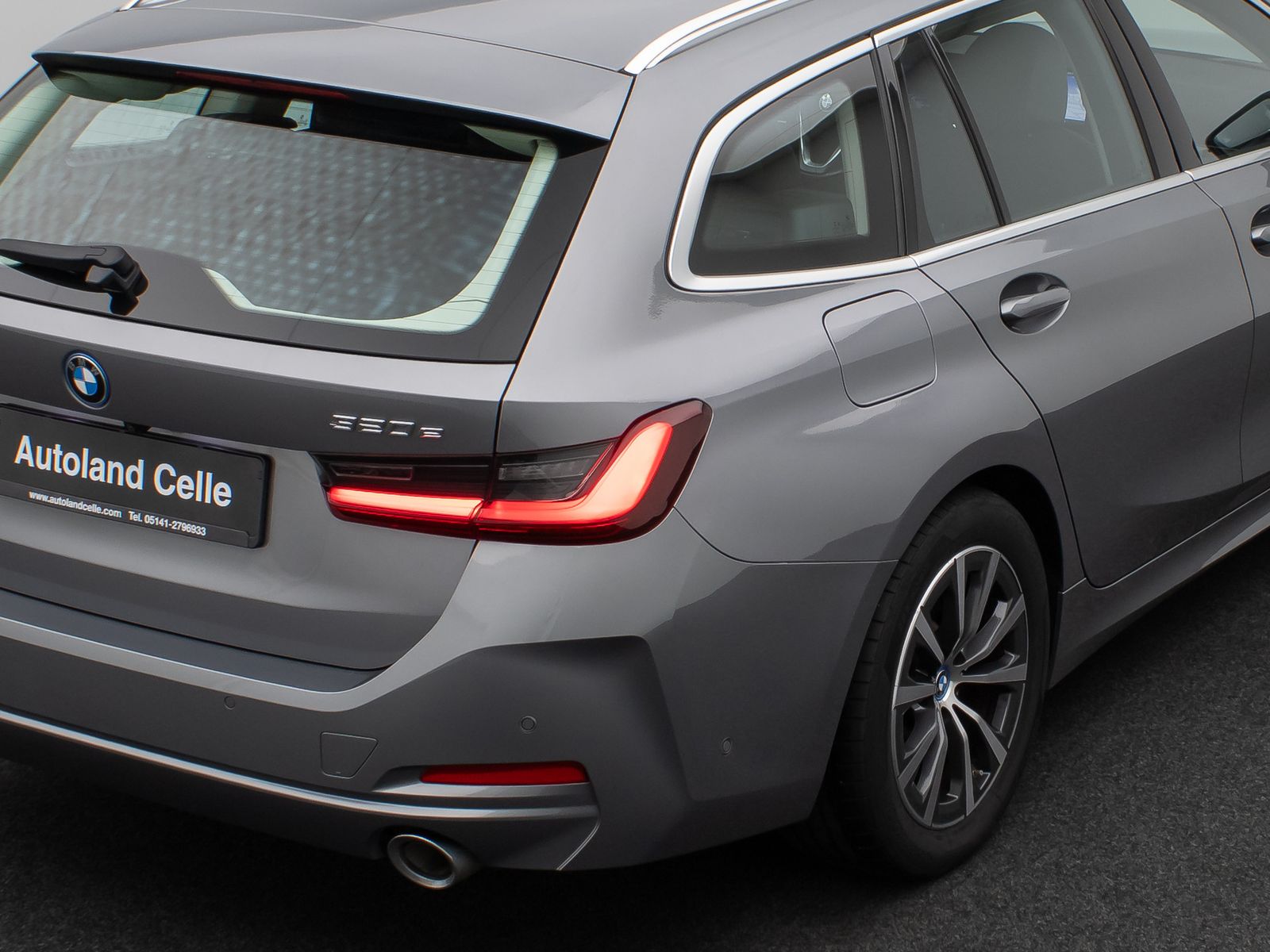 Fahrzeugabbildung BMW 320e Kamera DAB HiFi Sport Leder WidscreenDispl