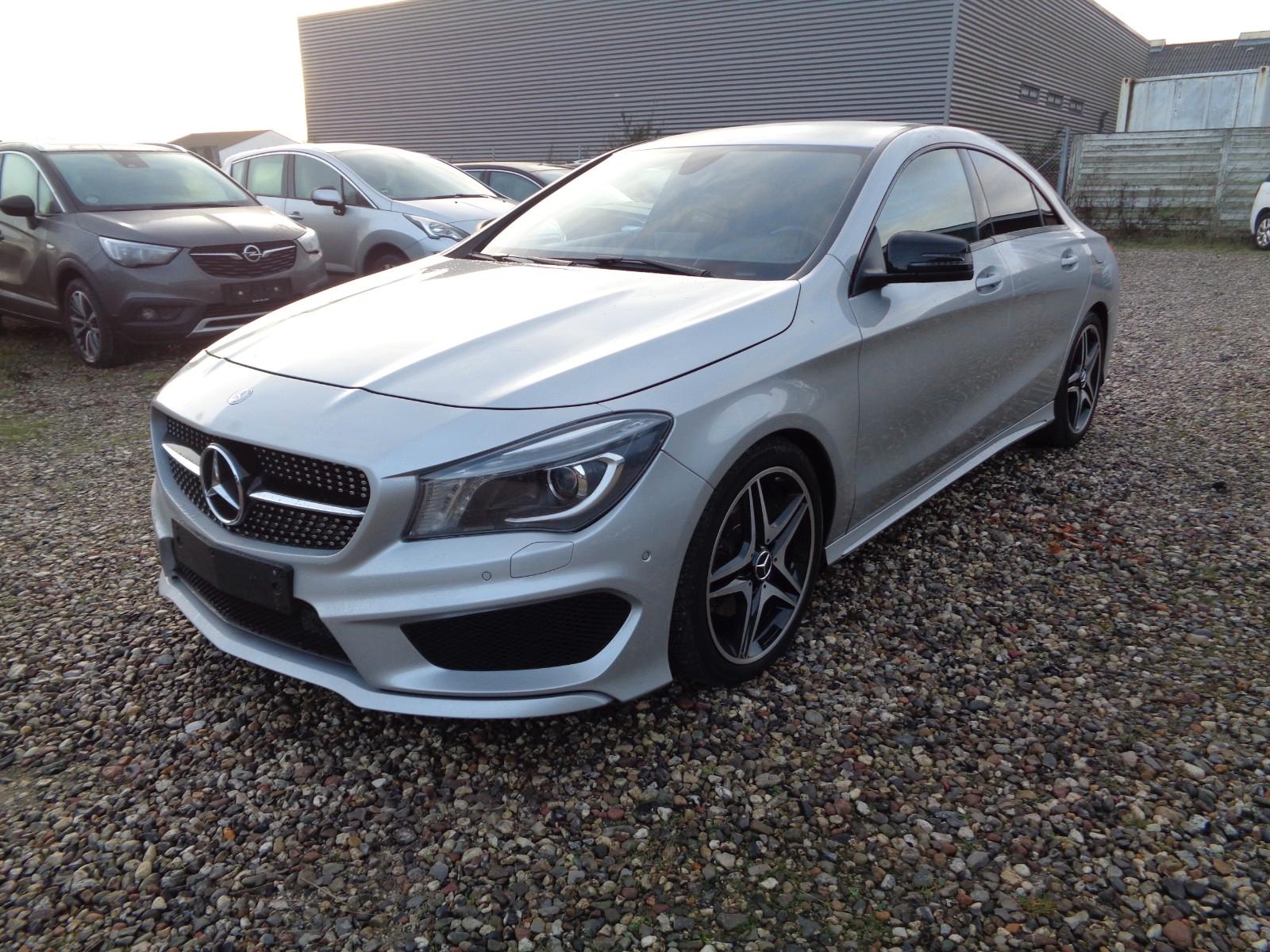 Mercedes-Benz CLA 200 AMG Line