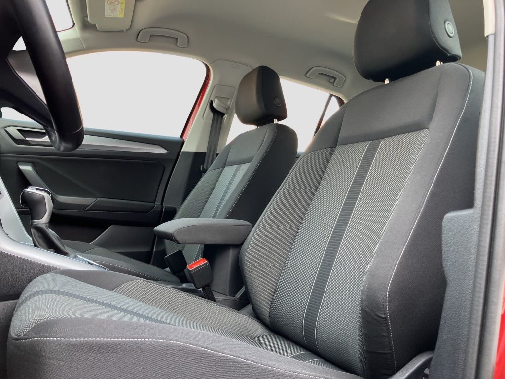Fahrzeugabbildung Volkswagen T-Roc 1.5 TSI Life SITZH*NAVI*LED*KLIMAAUT*SITZH