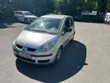 Mitsubishi Colt 1.1 TÜV NEU 8fach bereift - Mitsubishi Colt aus 2005