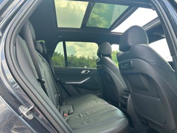 BMW X5 M50 - 10