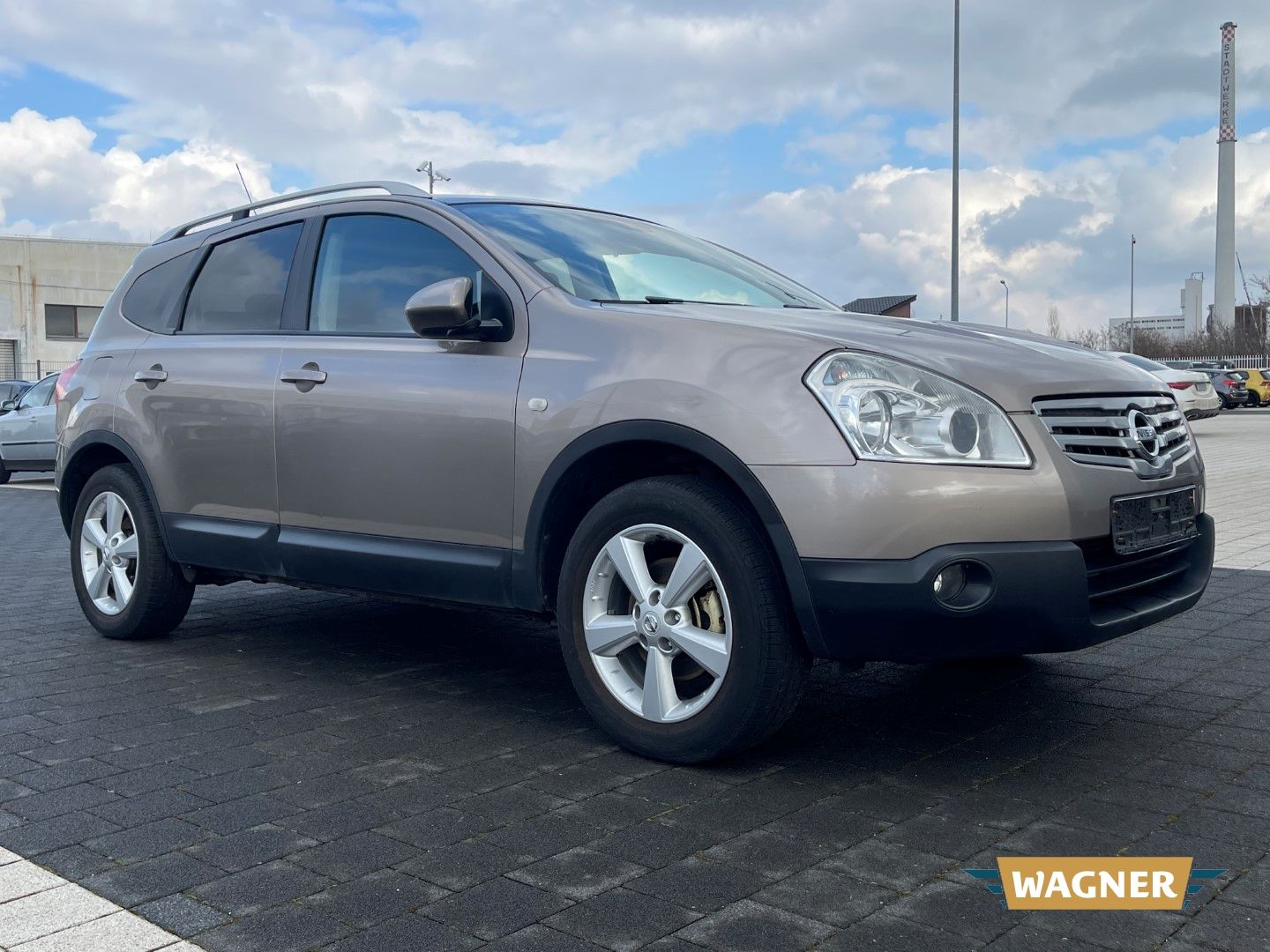 Fahrzeugabbildung Nissan Qashqai+2 Acenta 1.5 dCi DPF Motorschaden