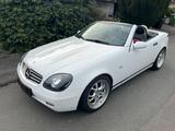 Mercedes-Benz SLK 200 - 2. Hand nur 80.000 km Vollleder - Mercedes-Benz SLK 200 Gebrauchtwagen in Kassel