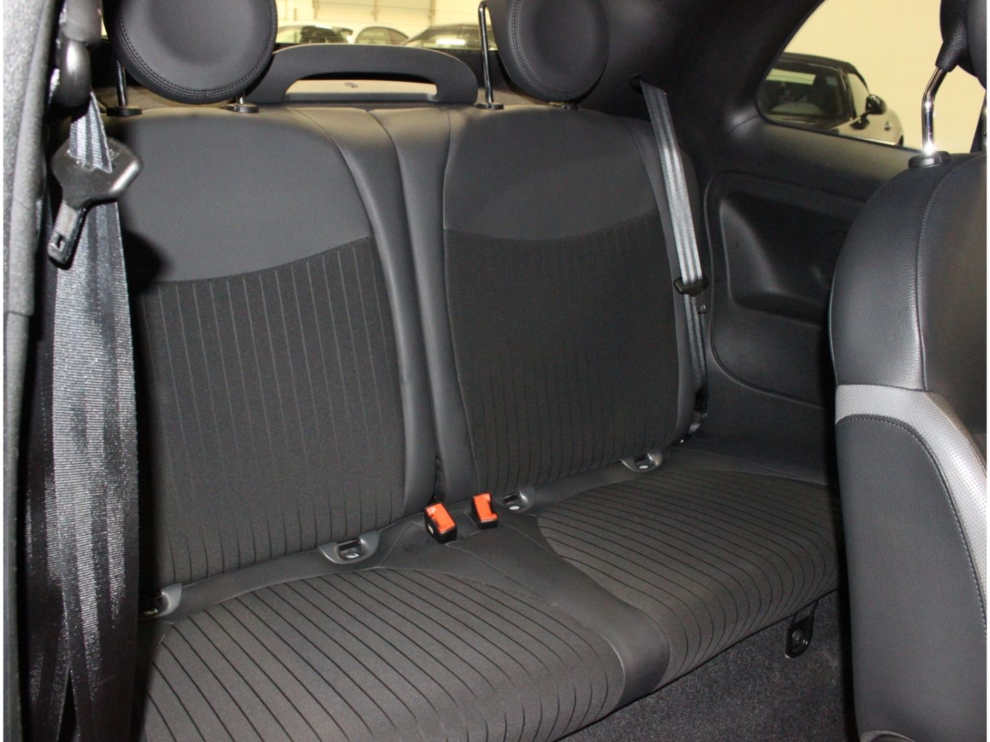 Fahrzeugabbildung Fiat 500 RockStar 1.0 Mild Hybrid EU6d *Sport Paket