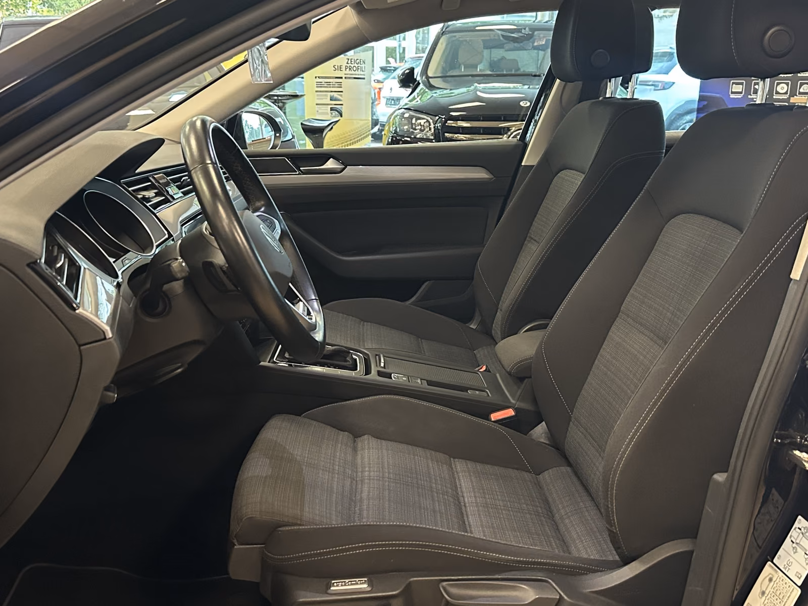 Volkswagen Passat 4Motion*2,0TDI*Pano*ACC*AHK*Massage*1Hand, миниатюра 11
