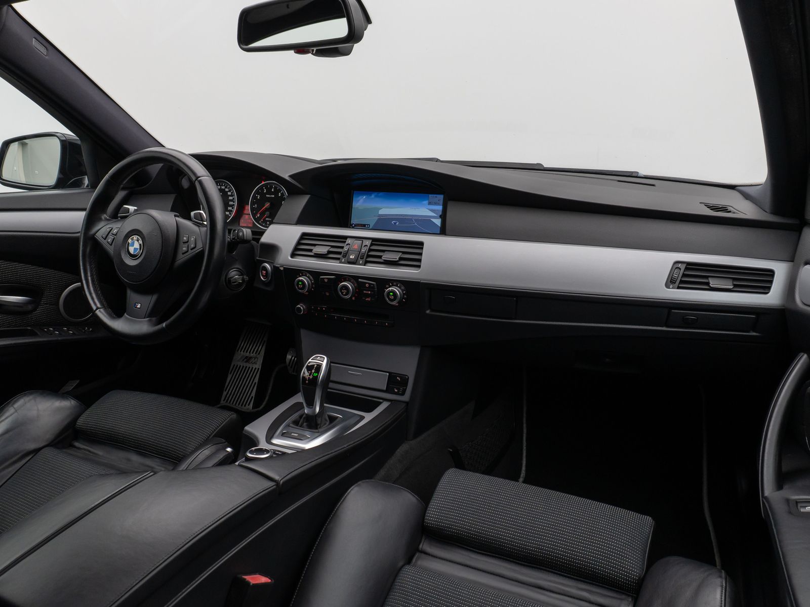 Fahrzeugabbildung BMW 530i Edition M Sport HUD SoftCl Xenon Komfort